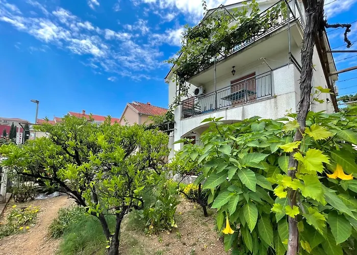 Garden House Budva